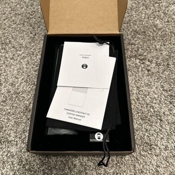 TIMEMORE Chestnut S3 Coffee Grinder with External Point to Point Precision - Picture 3 of 5